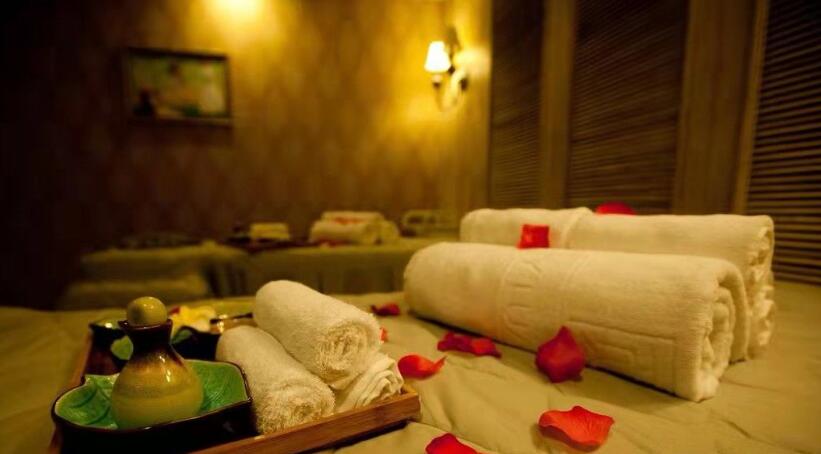 佛山南海区高端水疗spa会馆就这样带着清风月静抚慰了光阴悲喜